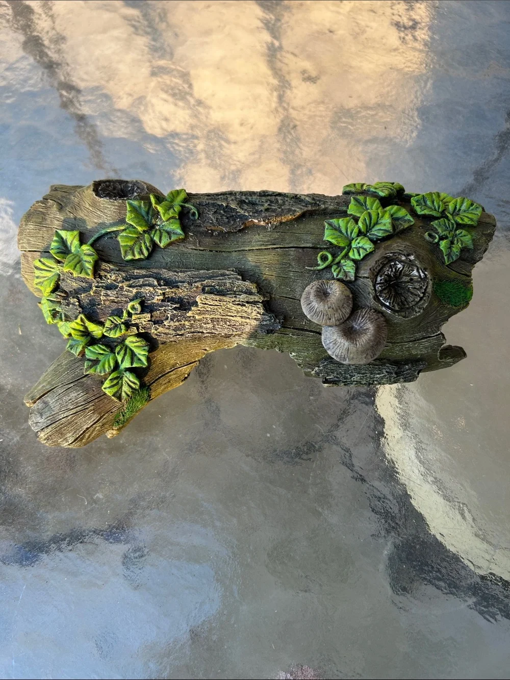 Kritterz Resin Reptile Log Cave